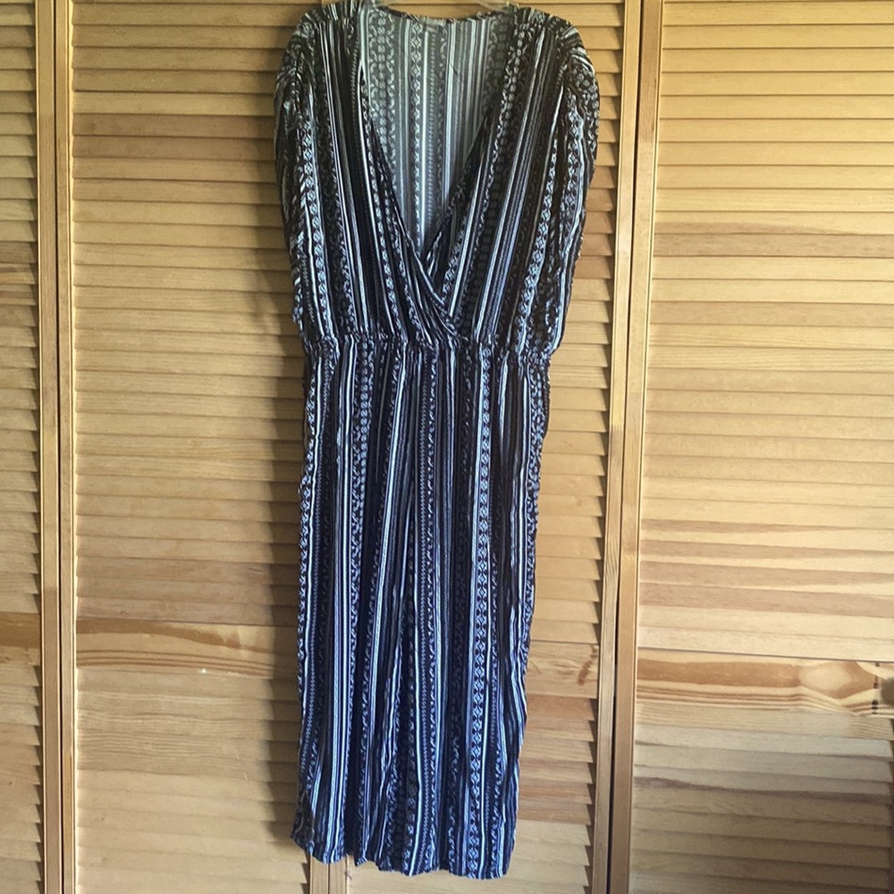 Breezy Romper - image 3